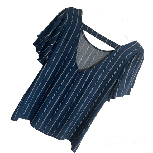 ηεω twenty second Pin-Stripe Open-Back Flutter-Sleeve Lightweight Scoop-Neck Top - Picture 4 of 11